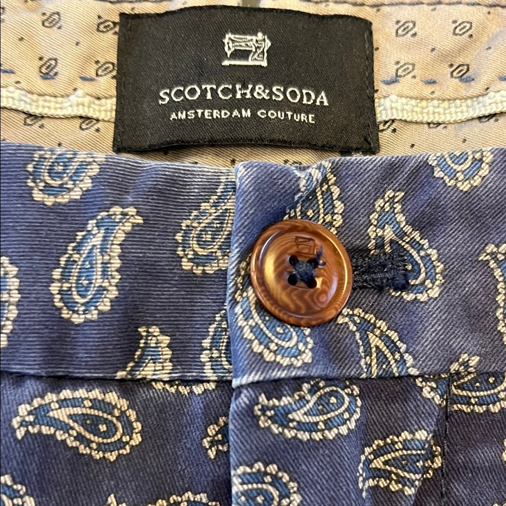 Men's Blue Paisley Print Skinny Fit Pants { 32 X 34 }
